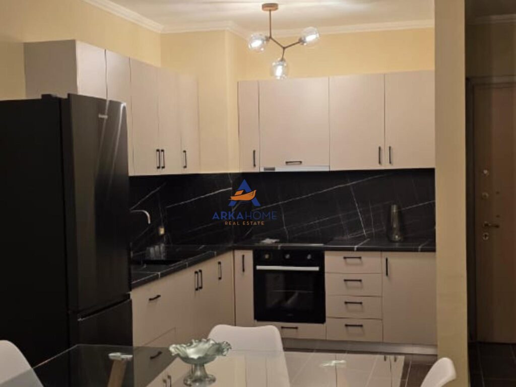 jepet-me-qera-apartament-213-ballkone-misto-mame-50-000-1