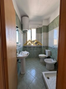 SHITET APARTAMENT 2+1 PLAZH DURRES TEK RROTA E KUQE.