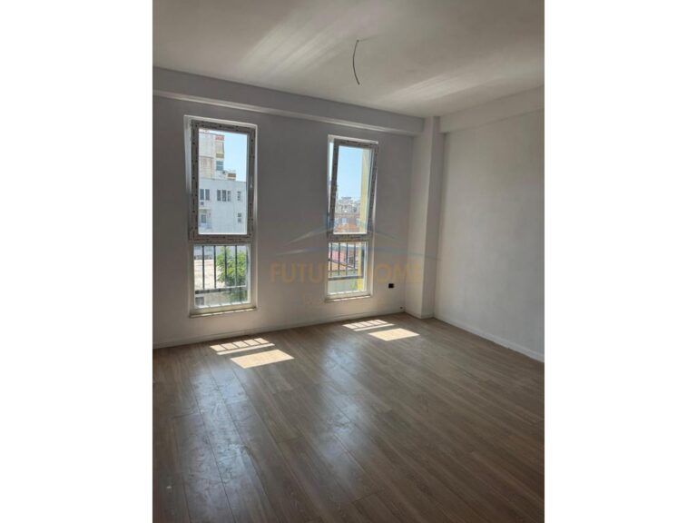 Shitet, Apartament 1+1, prane Shkolles Osman Myderizi, Tirane​