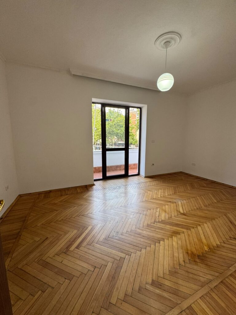 Qera Apartament 2+1 per zyre