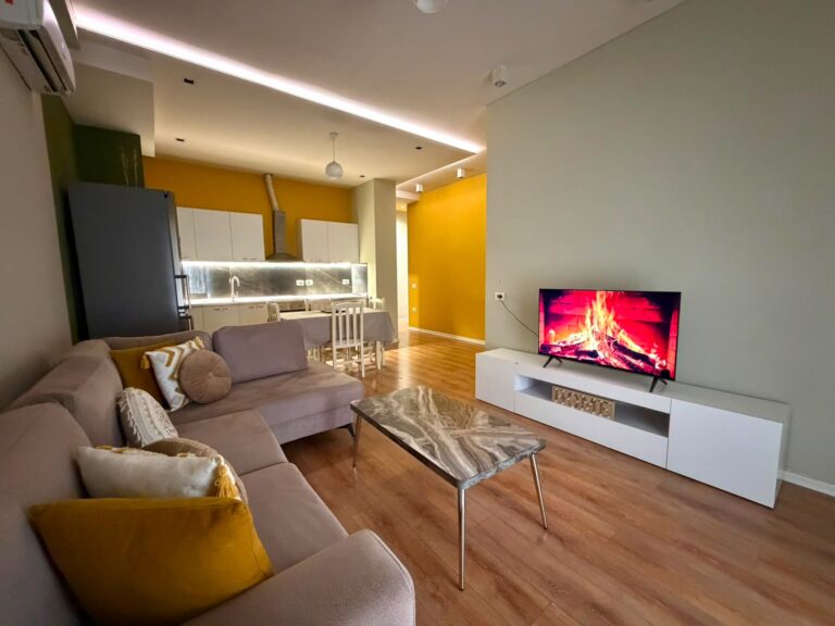 Apartament 2+1 Qira, perball Amerikan 3, Golden, TIRANE.