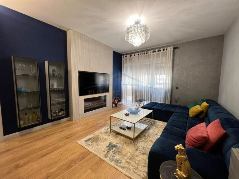 Jepe to me qera ap 2+1 tek hotel radison 1000 euro