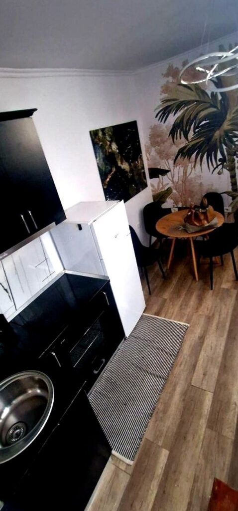 Duplex 1+1 me qira te Stacioni i Trenit, Tiranë – foto 1