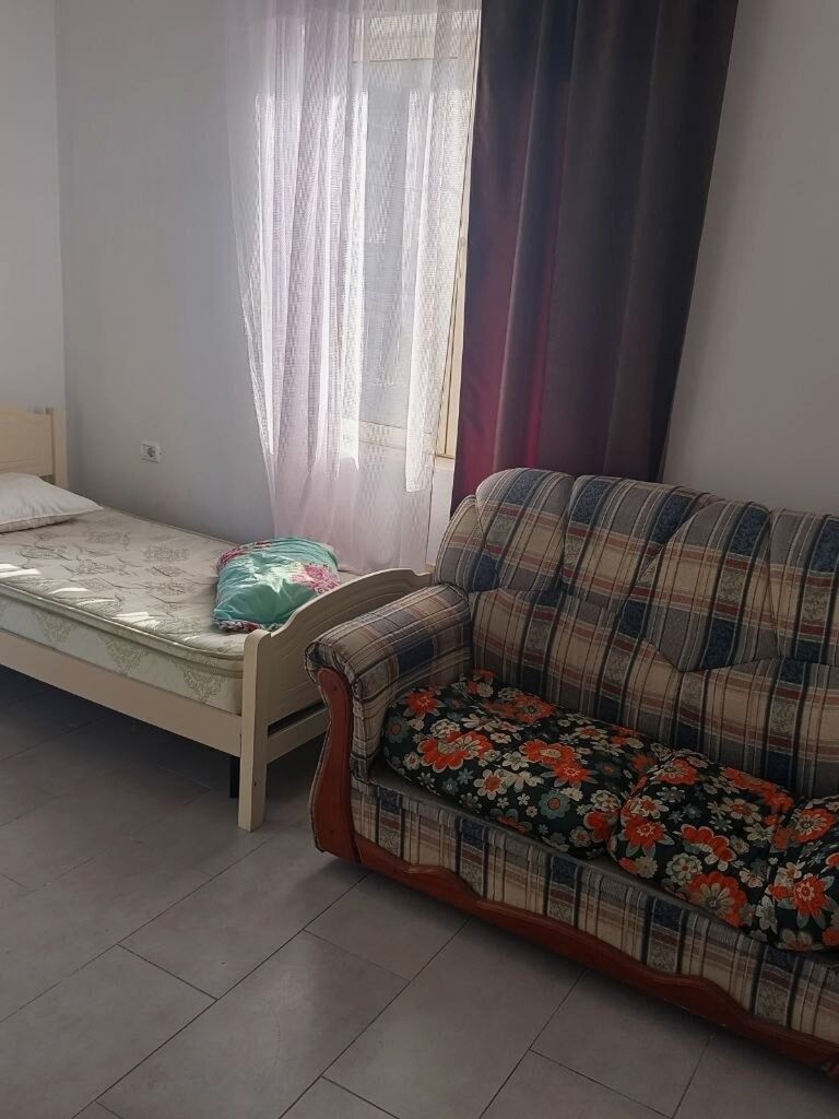 Garsonierë me qira te Ish-Tregu Elektrik, Tiranë – foto 1