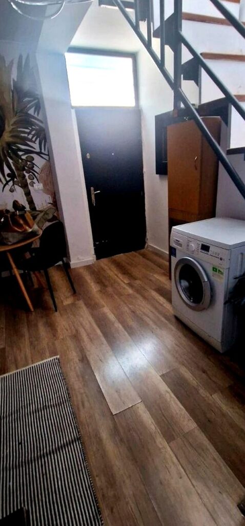 Duplex 1+1 me qira te Stacioni i Trenit, Tiranë – foto 2