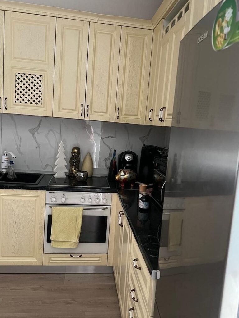 Apartament 1+1 me qira në Rrugën e Dibrës, Tiranë – foto 2