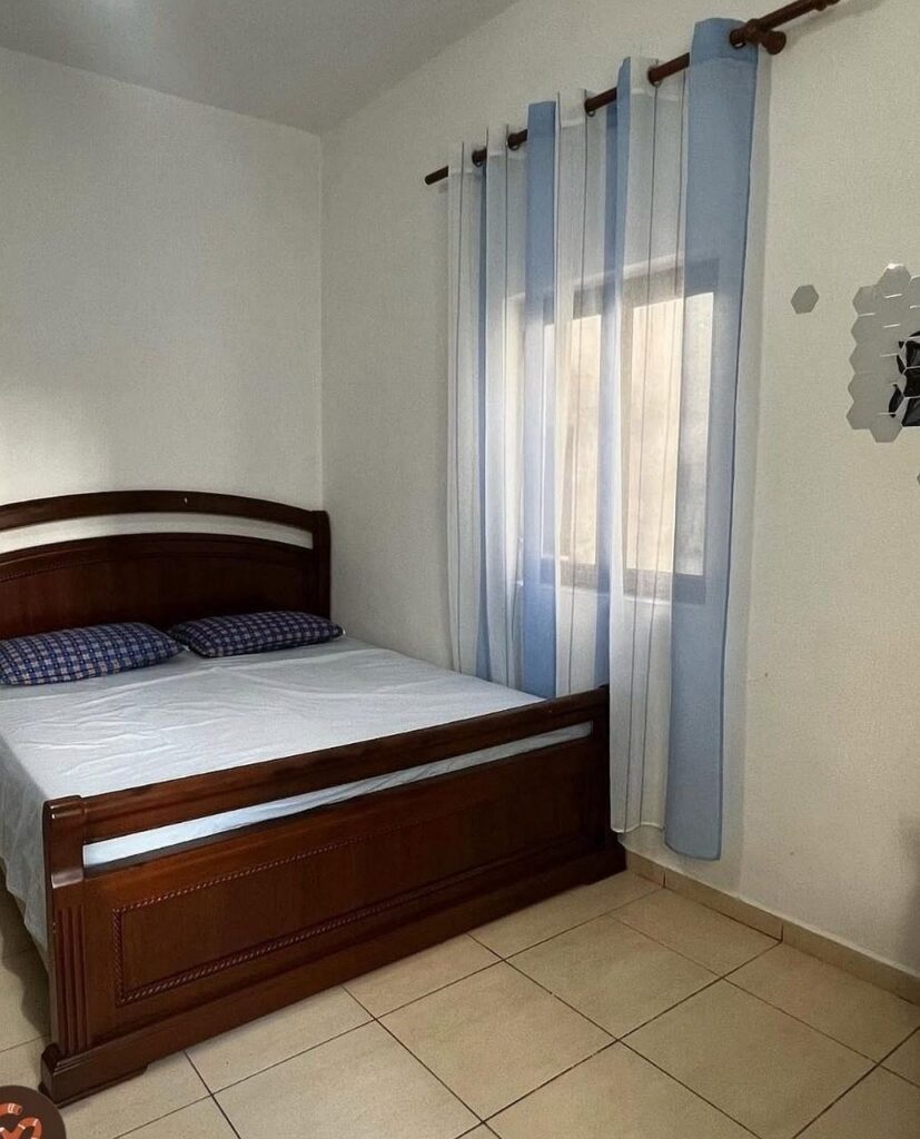 Garsonierë me qira te Rruga 5 Maji, Tiranë – foto 2