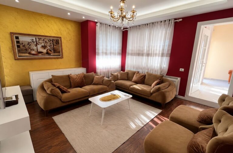 📌 APARTAMENT 1+1 ME VERANDË 70m² PËR QIRA – CASA ITALIA