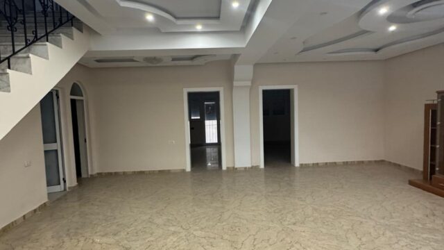 Vilë 2-katëshe me qira në Rrugën e Elbasanit, Tiranë – foto 4