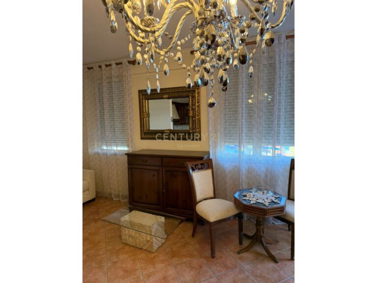 Jepet me Qira Apartament 1+1+ 2 tek Fly, Durres !