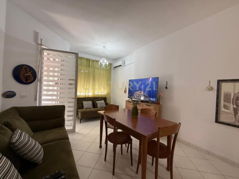 SHITET APARTAMENT 1+1 NË SHKËMBIN E KAVAJËS, DURRËS