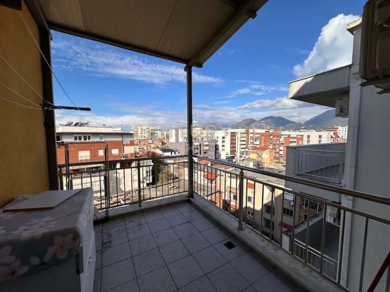 PER QIRA APARTAMENT 1+1 TEK FUSHA E ALI DEMIT !