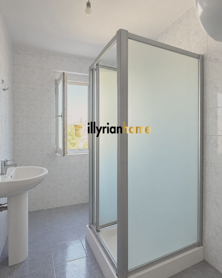 QIRA | APARTAMENT 3+1 | PRANË MINISTRISË SË DREJTËSISË