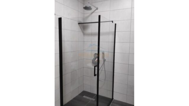 492749_tu1