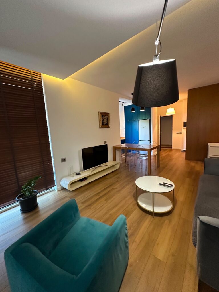 Apartament me qira 2+1+2 Liqeni Thate