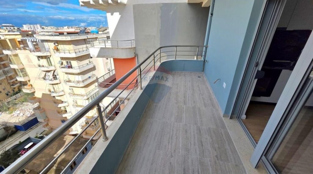 Apartament 12+1+2 per Shitje