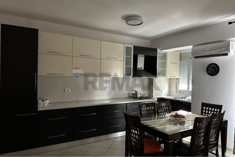 Apartament 2+1+2 me Garazh per Shitje