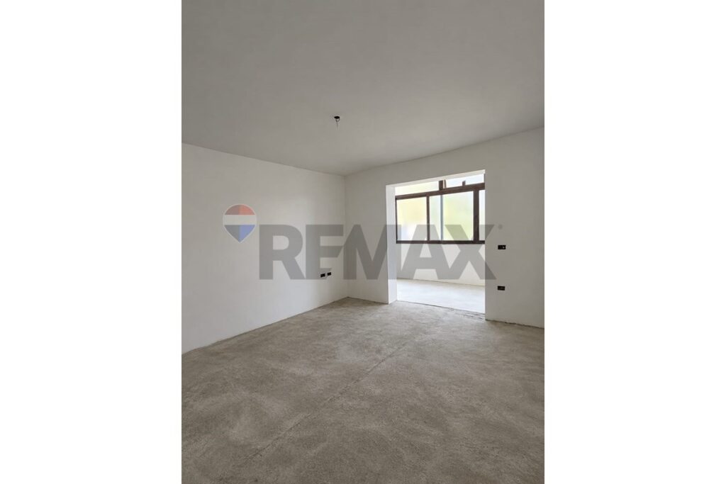 Apartament – Për Shitje – Myslym Shyri, Tiranë(ID: 530221059-525)