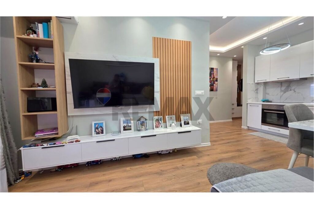 Apartamnet 1+1 per Qera