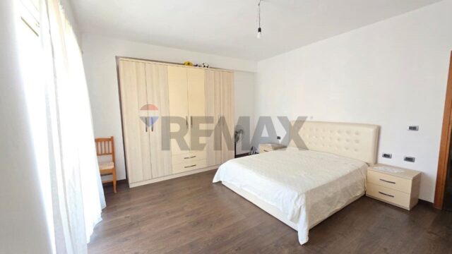 Apartament 2+1+2 me qira në Vlorë – foto 3