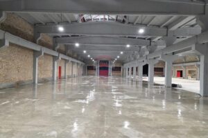 Dyqan me qira për parukeri në Myslym Shyri, Tiranë – foto 1