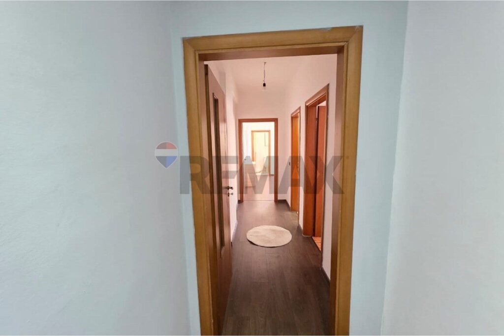 Apartament 2+1+2 me qira në Vlorë – foto 4