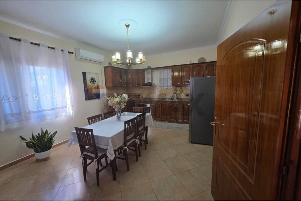 Vilë në shitje – foto 6