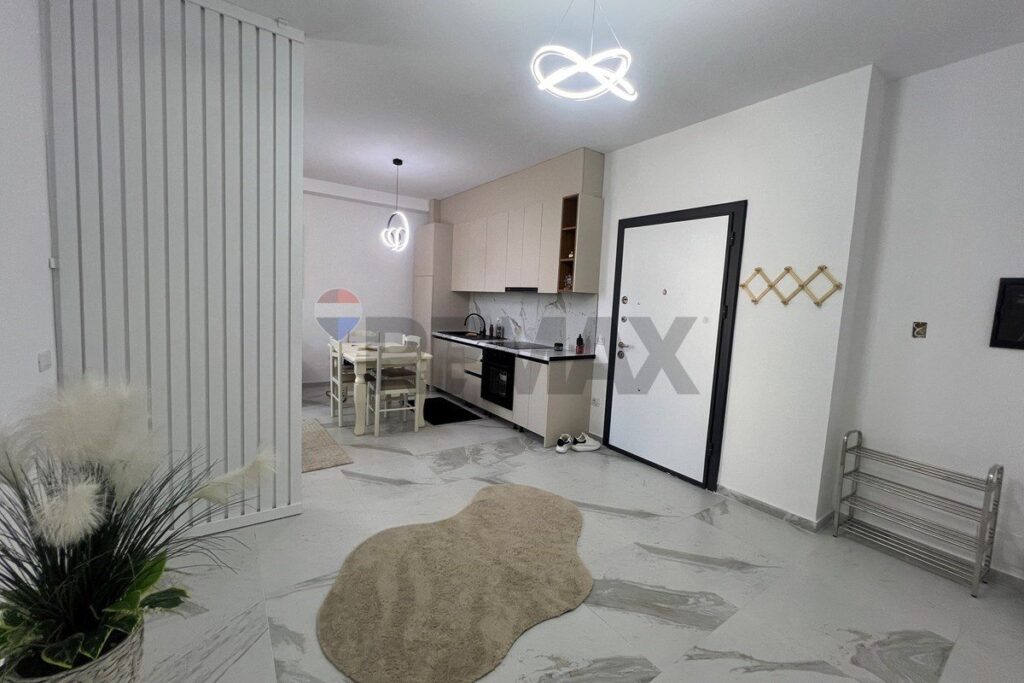 Apartament 2+1 me qira në Vlorë – foto 8