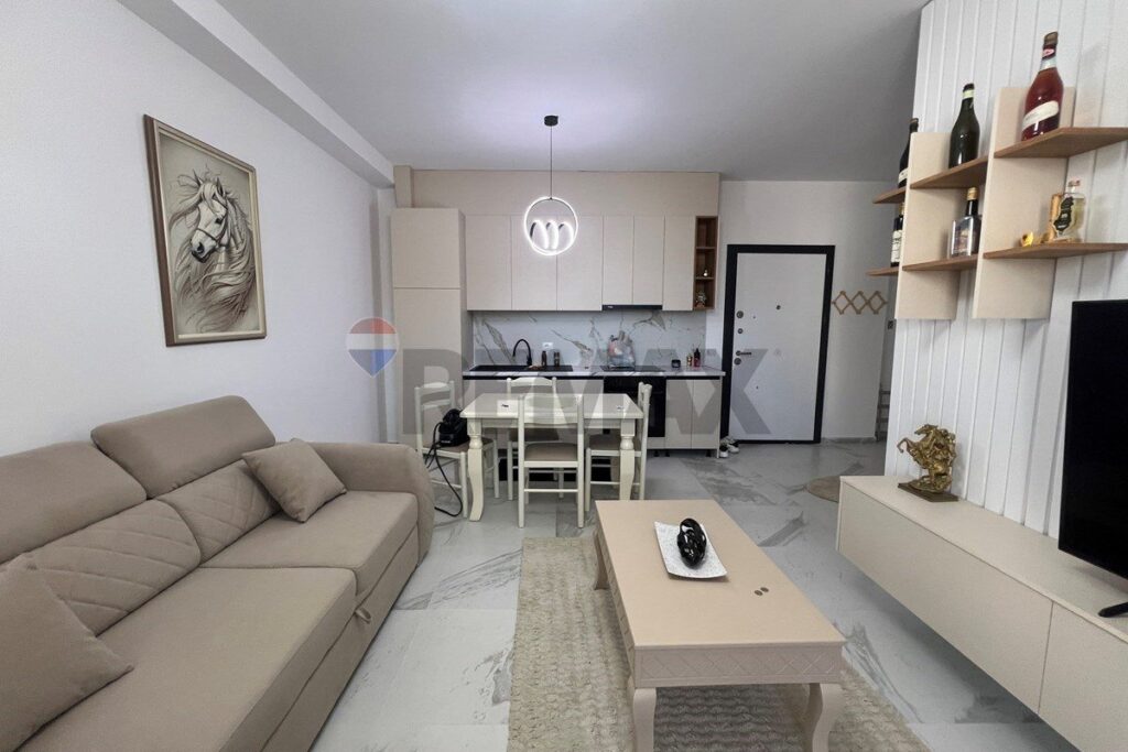 Apartament 2+1 me qira në Vlorë – foto 10