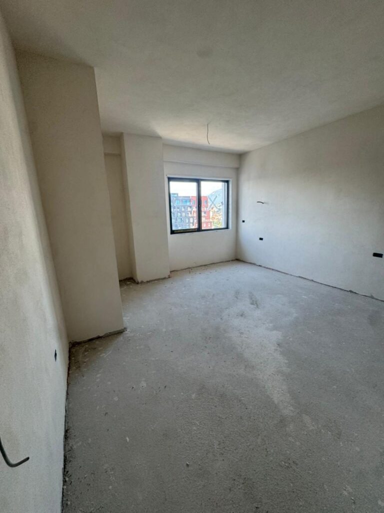 Apartament 2+1+2 në shitje në Don Bosko, Tiranë