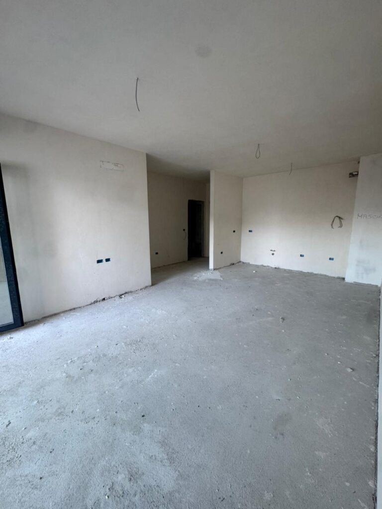 Apartament 2+1+2 në shitje në Don Bosko, Tiranë