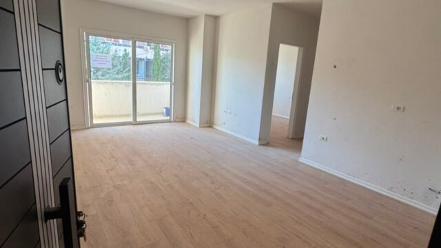 Apartament 2+1 në shitje në Yzberisht, Tiranë