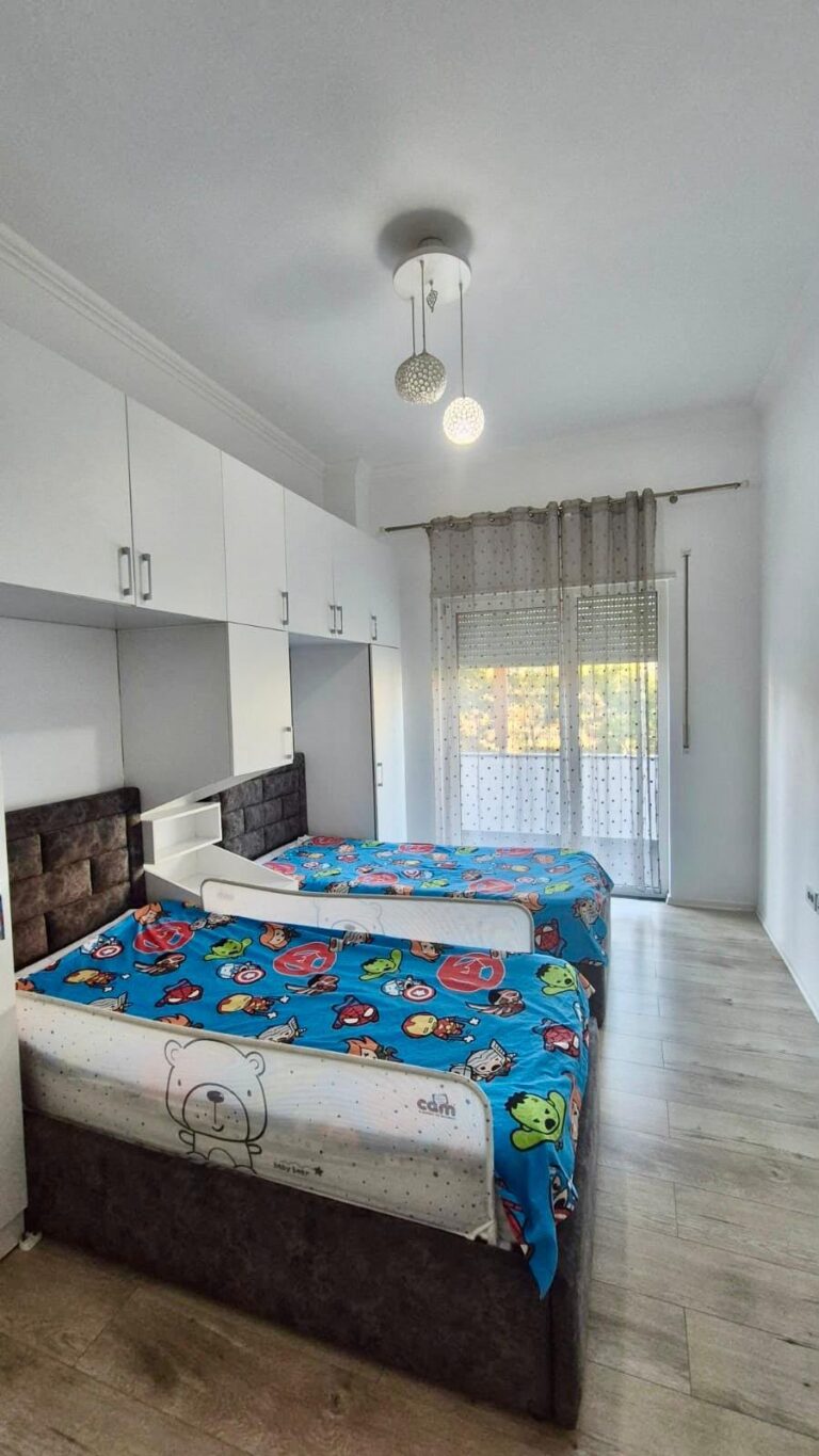 🏡 Apartament 2+1+2 me Qira – Rruga Peti (Liqeni i Thate)