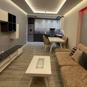 🏡 SHITET APARTAMENT 3+1+2 – ASTIR