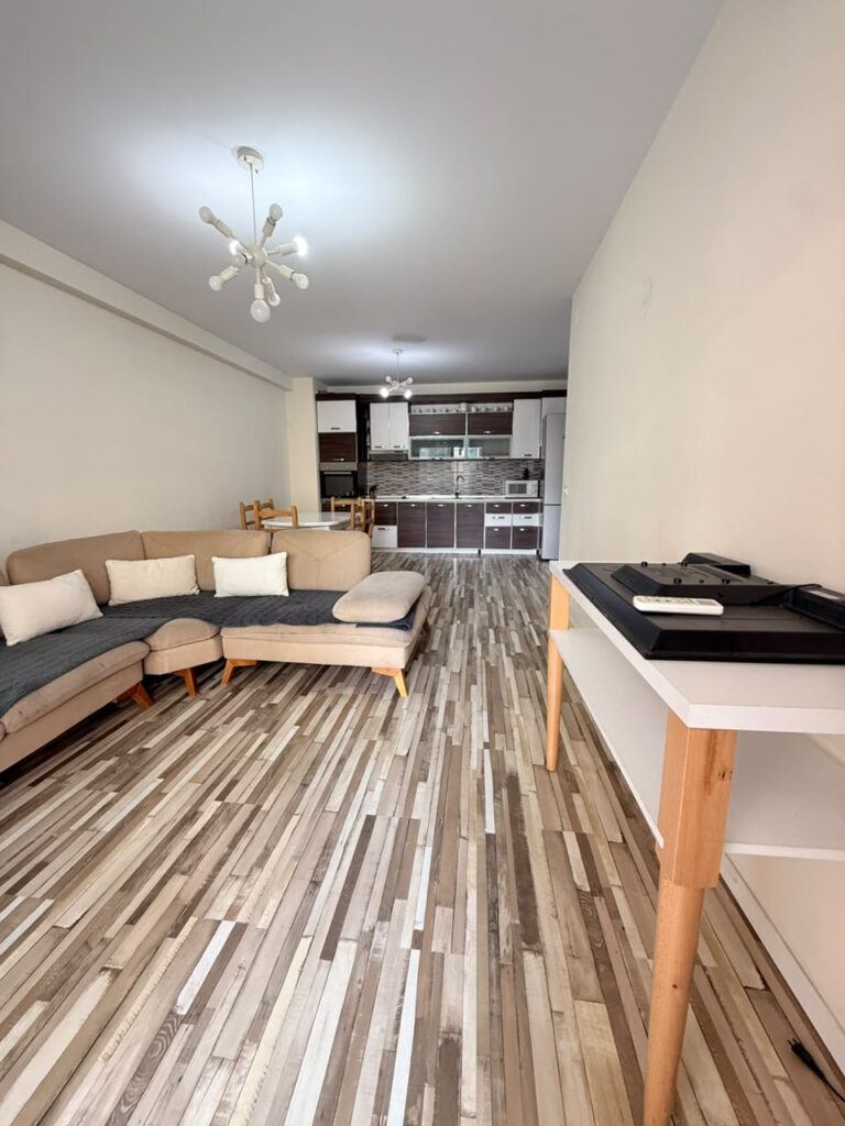 Apartament 2+1+2 në shitje në Komunën e Parisit, Tiranë – foto 1