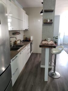 Apartament 2+1 me qira në Komunën e Parisit, Tiranë – foto 3