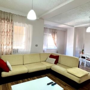 🏡 JEPET ME QIRA | APARTAMENT 2+1 – PRANË SHKOLLËS SË BALETIT 📍