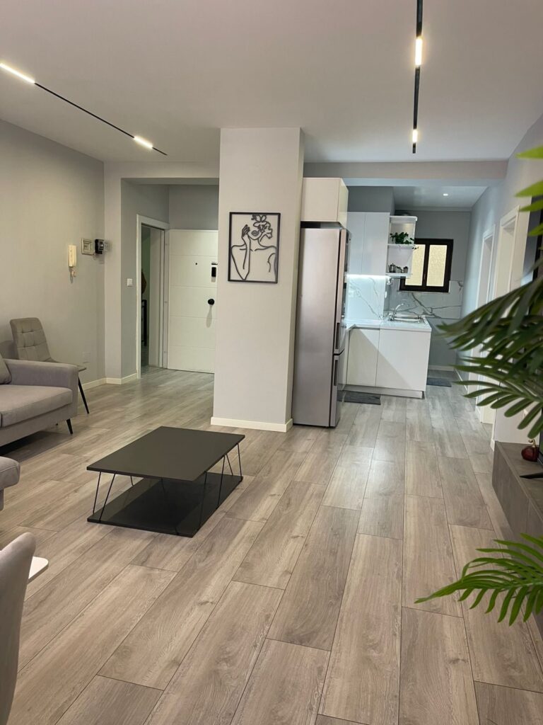 Apartament 2+1 në shitje te 21 Dhjetori, Tiranë – foto 1