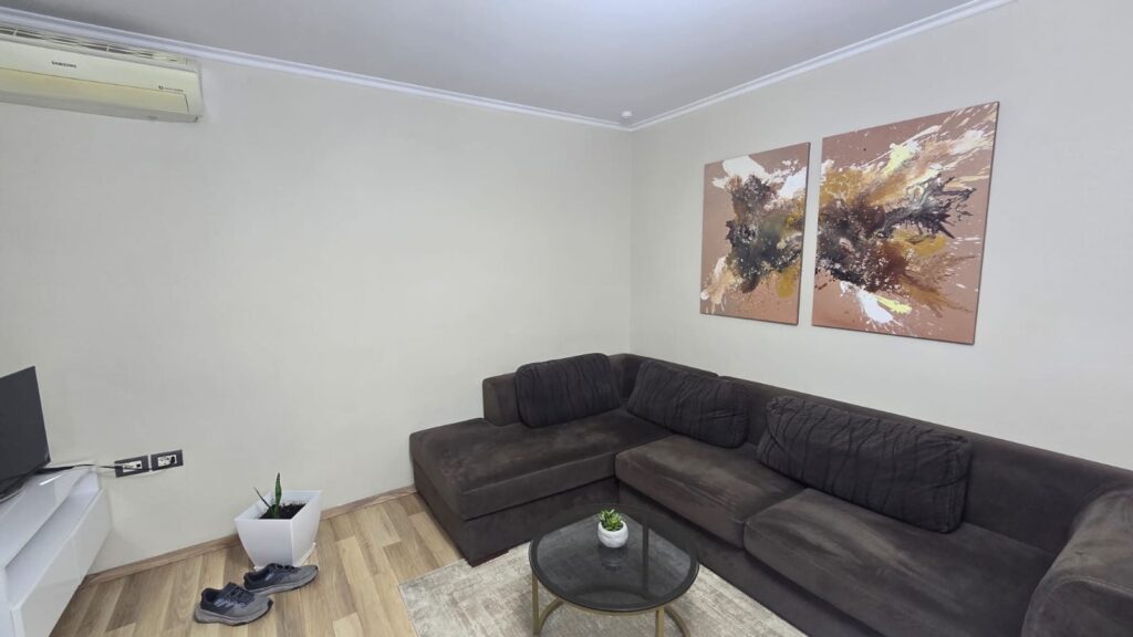 Apartament me qira në Myslym Shyri, Tiranë – foto 8