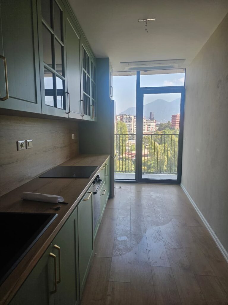 Ambient zyre me qira te Lake View Residence, Tiranë – foto 4