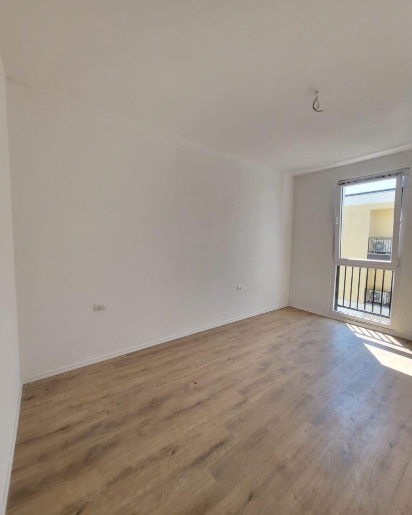 APARTAMENT NE SHITJE 1+1 SAUKU VJETER , BLERJE ME KREDI