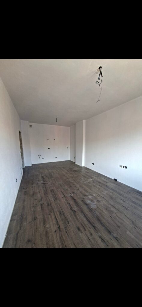Apartament 2+1 në shitje në Kamëz – foto 1