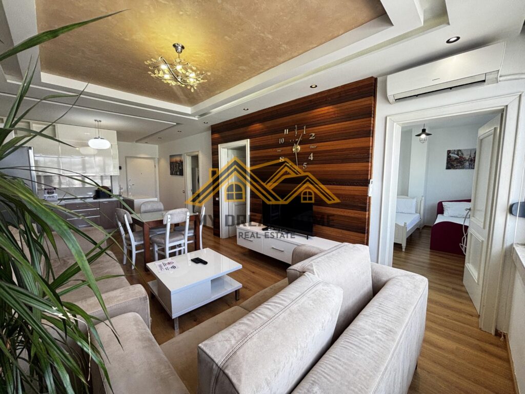ekskluzive-shitet-apartament-21-ne-qender-te-durresit-pr-1