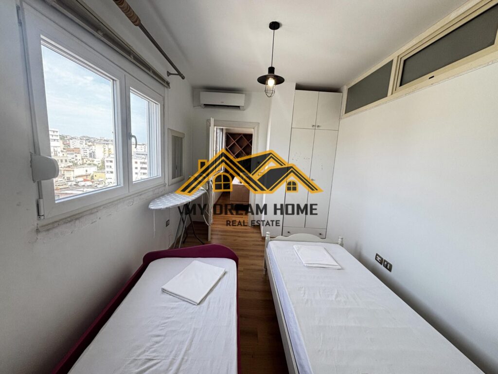 Apartament 2+1 në shitje në qendër të Durrësit – foto 11