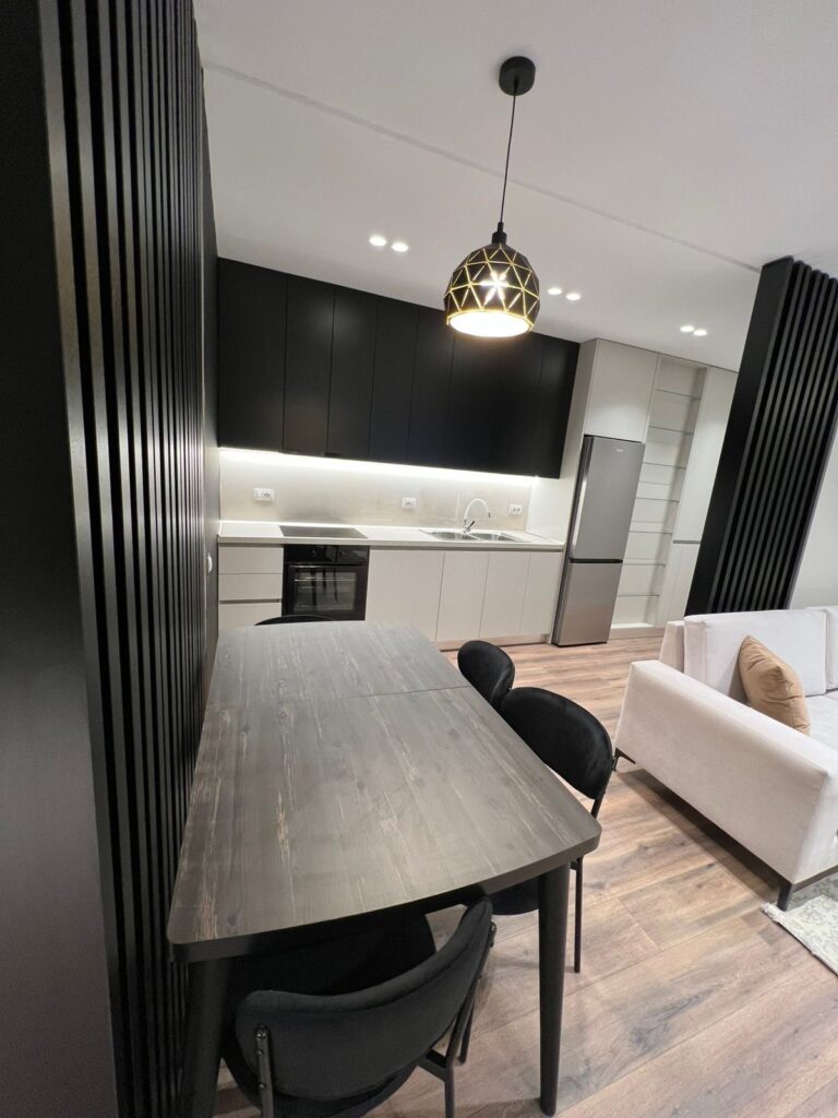 Apartament me qira 2+1 Fusha Aviacionit