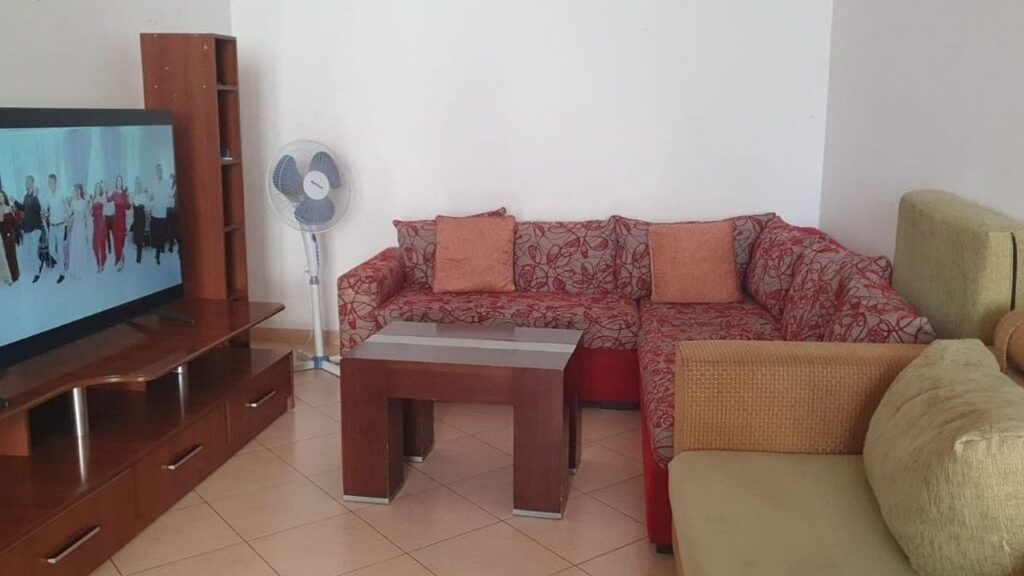 Apartament 1+1 me qira në Astir, Tiranë