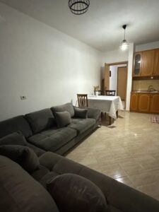 Apartament 1+1 me qera te Astir — 45,000 lekë/muaj