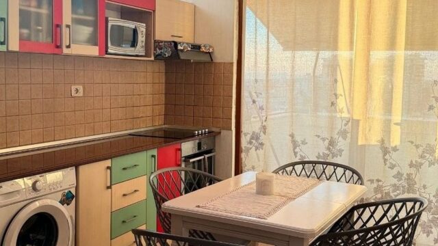 Apartament 1+1 me qira në Rrugën Fortuzi, Qendër, Tiranë – foto 1