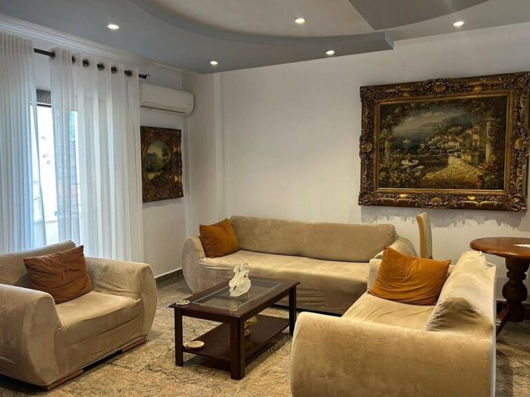 Apartament 2+1 me qera te Stacioni i Trenit — 80,000 lekë/muaj