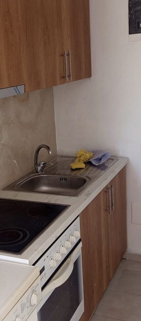 Apartament 1+1 me qira pranë Fakultetit të Mjekësisë, Tiranë